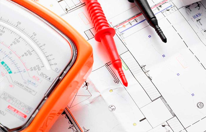 Elaboración y mantenimiento de planos de instalaciones eléctricas